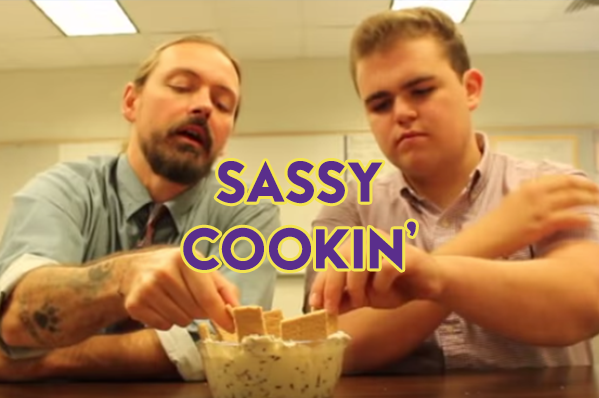 Video: Sassy Cookin S1:E1: Katie Ryckman and Jenna Hammond cook sassy cookie dough dip
