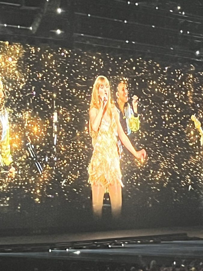 Taylor Swift sings “Love Story” at State Farm Stadium in Glendale, Arizona on March 17, 2023.
