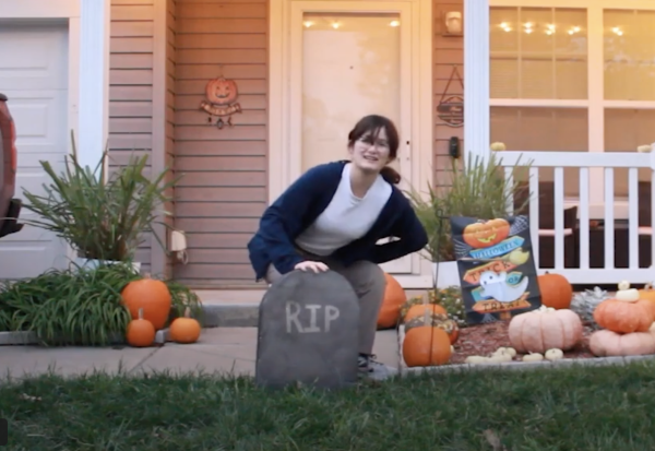 Make a tombstone decoration with videographer Wenling Wester
