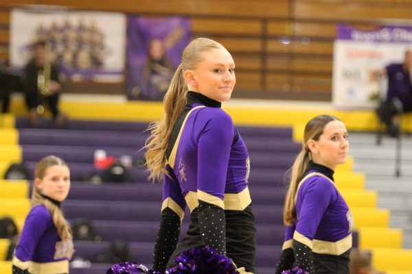 Sophomore Amelia Quint performs the dance routine.